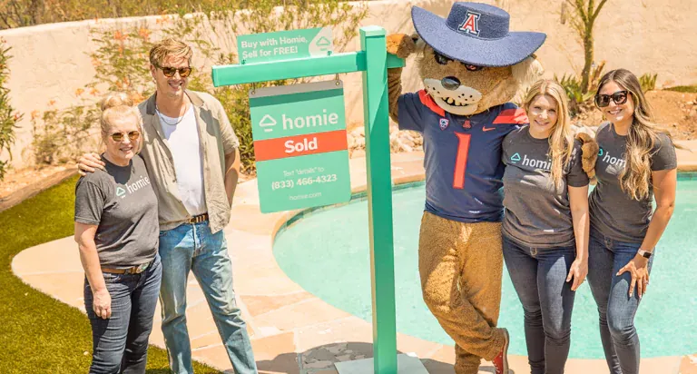 Featured image for the article Homie to the Rescue, Helping Arizona’s Homeless